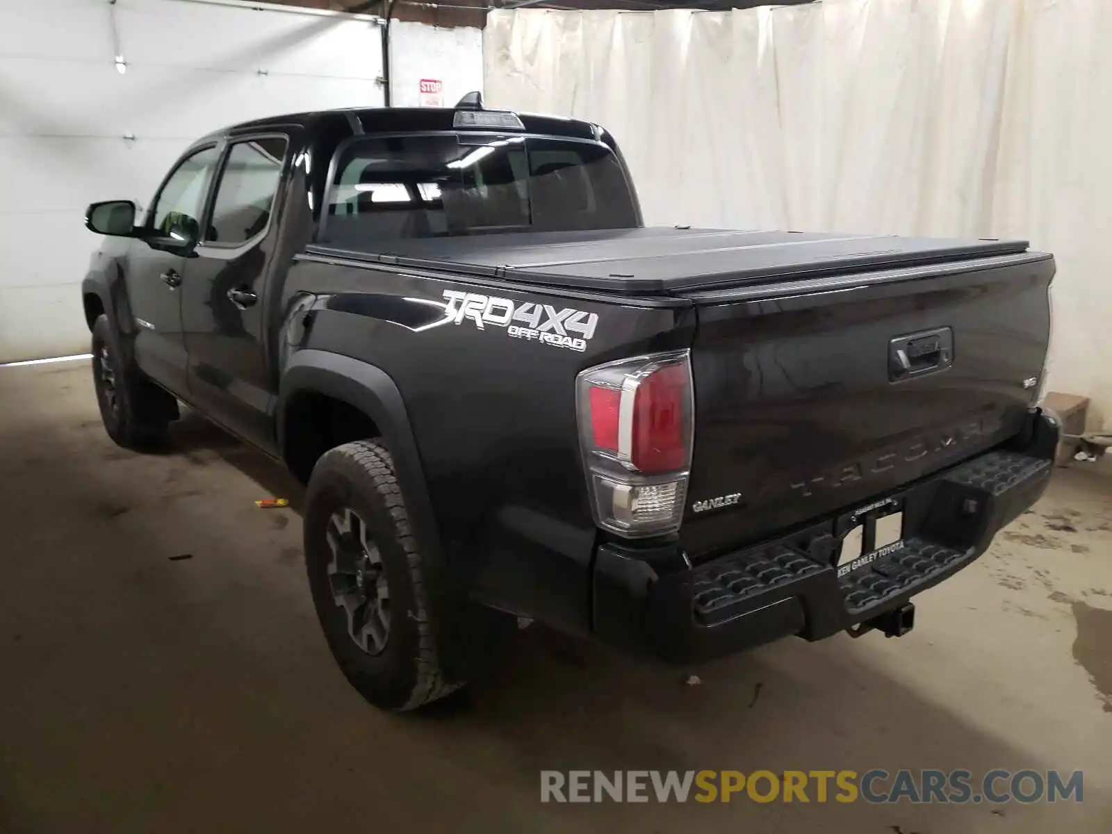 3 Photograph of a damaged car 3TYCZ5AN5MT050118 TOYOTA TACOMA 2021