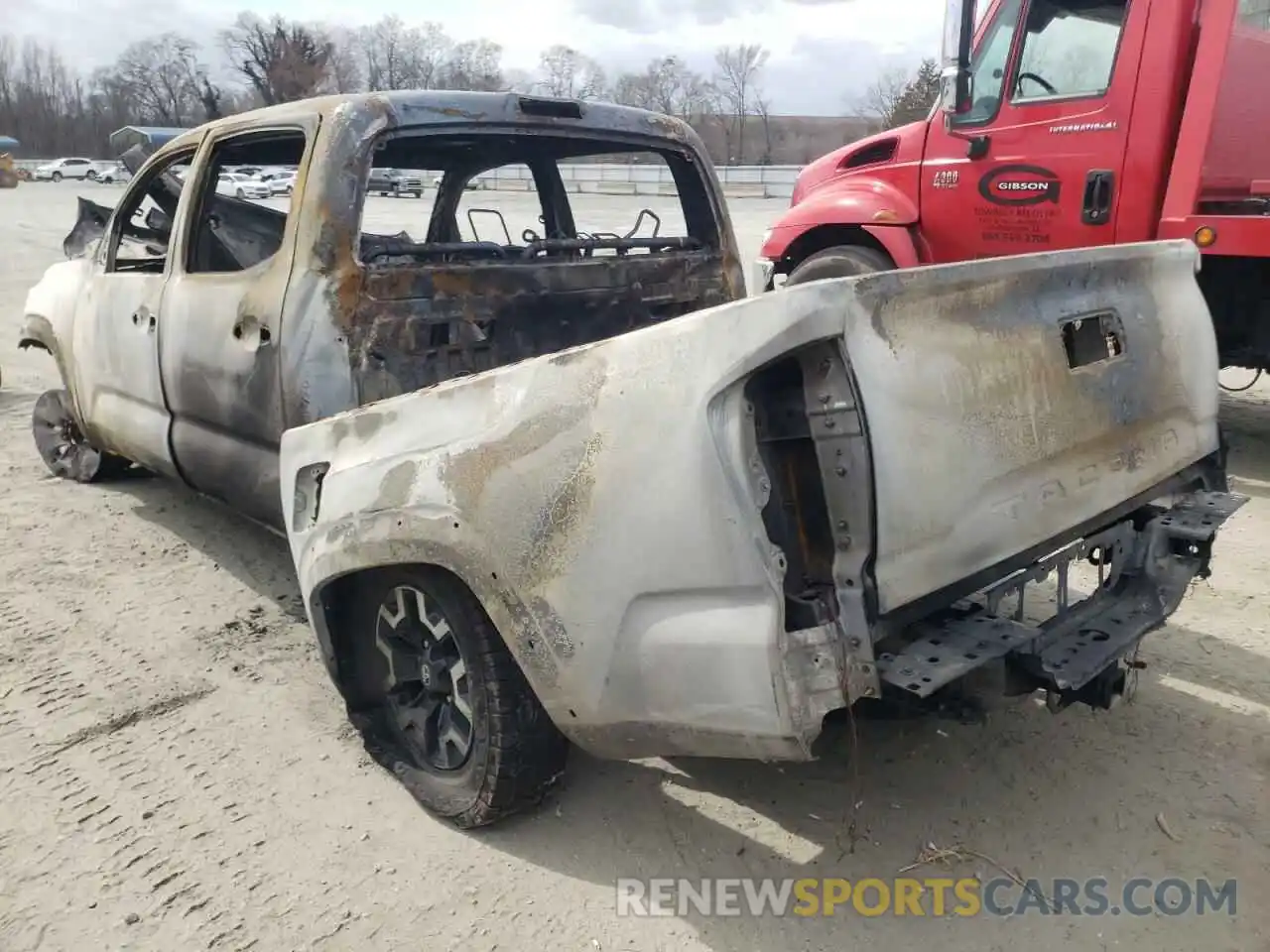 3 Photograph of a damaged car 3TYCZ5AN6MT010968 TOYOTA TACOMA 2021