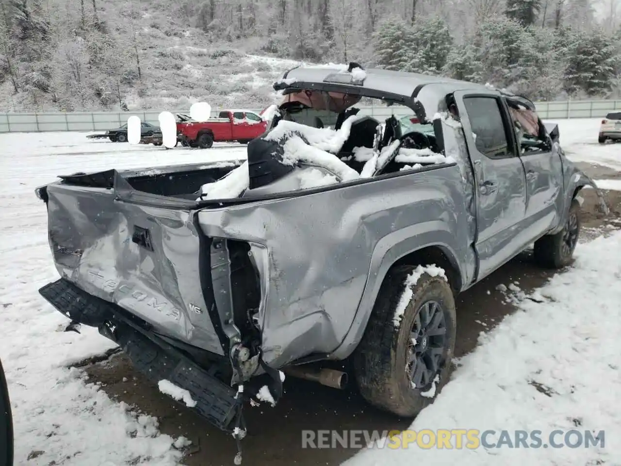 4 Photograph of a damaged car 3TYCZ5AN6MT019654 TOYOTA TACOMA 2021