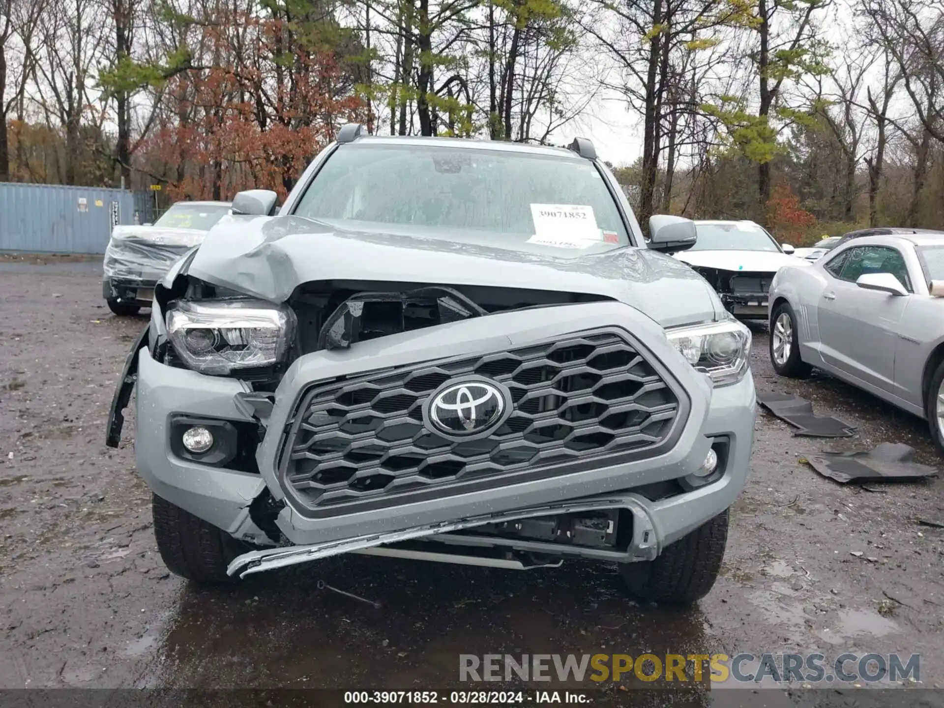 13 Photograph of a damaged car 3TYCZ5AN6MT031464 TOYOTA TACOMA 2021