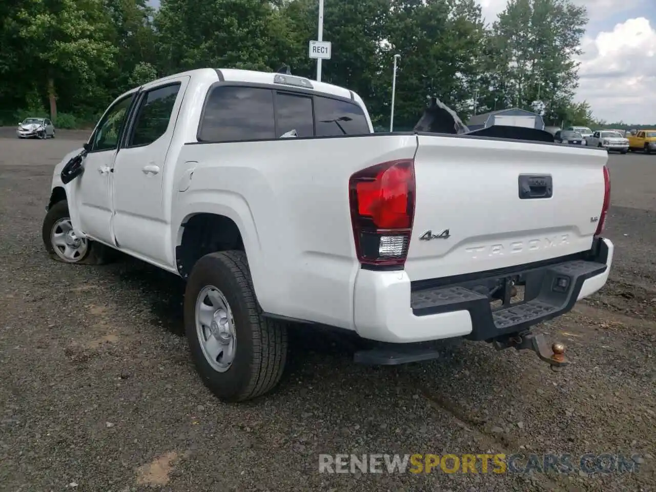 3 Photograph of a damaged car 3TYCZ5AN6MT044506 TOYOTA TACOMA 2021