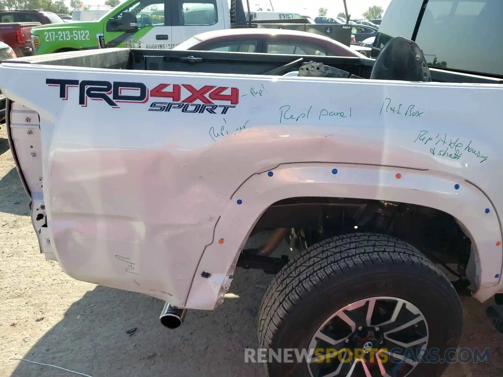 9 Photograph of a damaged car 3TYCZ5AN7MT011451 TOYOTA TACOMA 2021