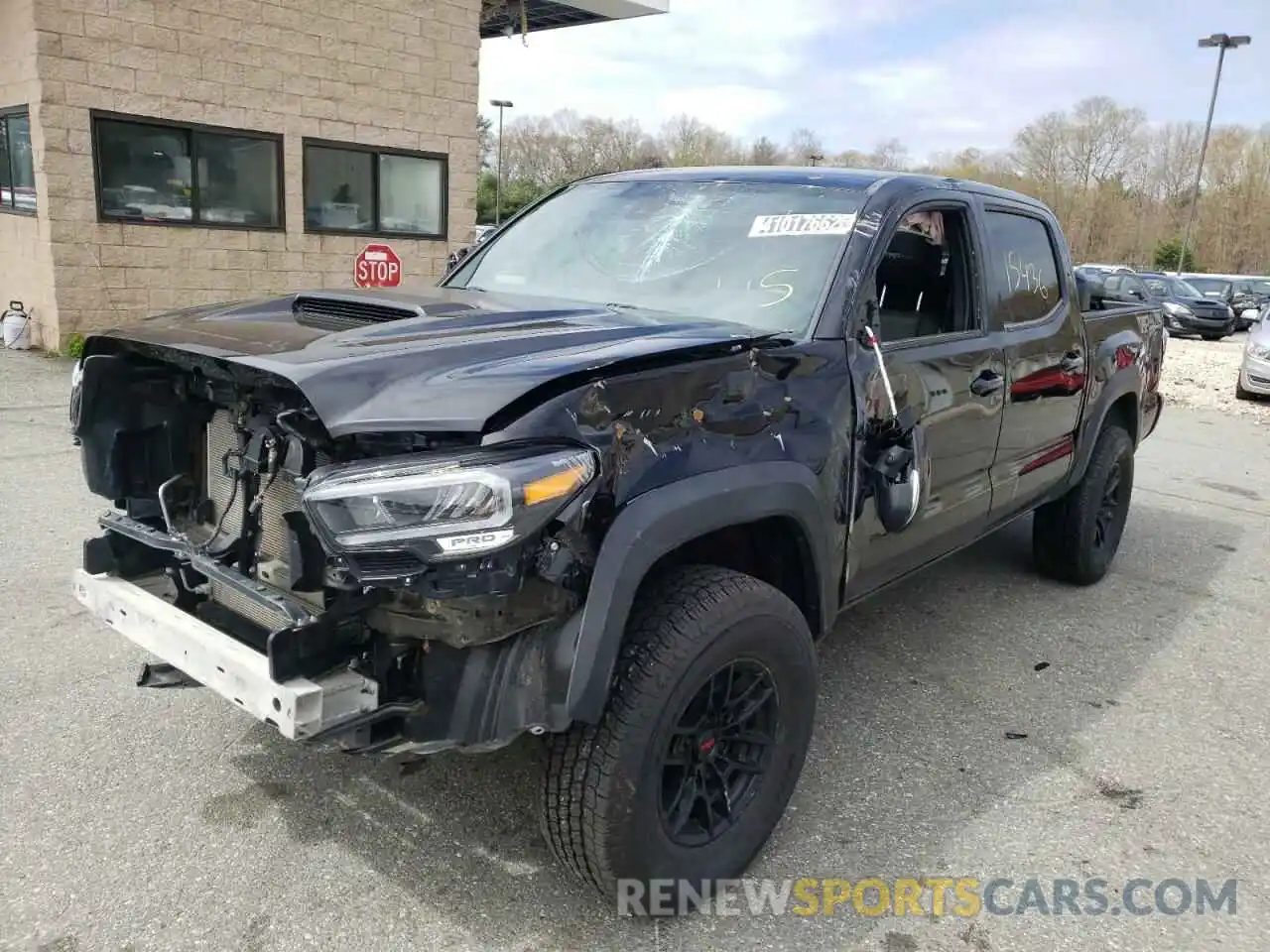 2 Photograph of a damaged car 3TYCZ5AN7MT036902 TOYOTA TACOMA 2021