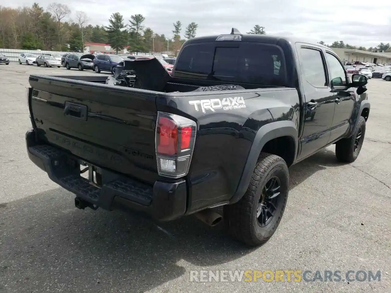 4 Photograph of a damaged car 3TYCZ5AN7MT036902 TOYOTA TACOMA 2021