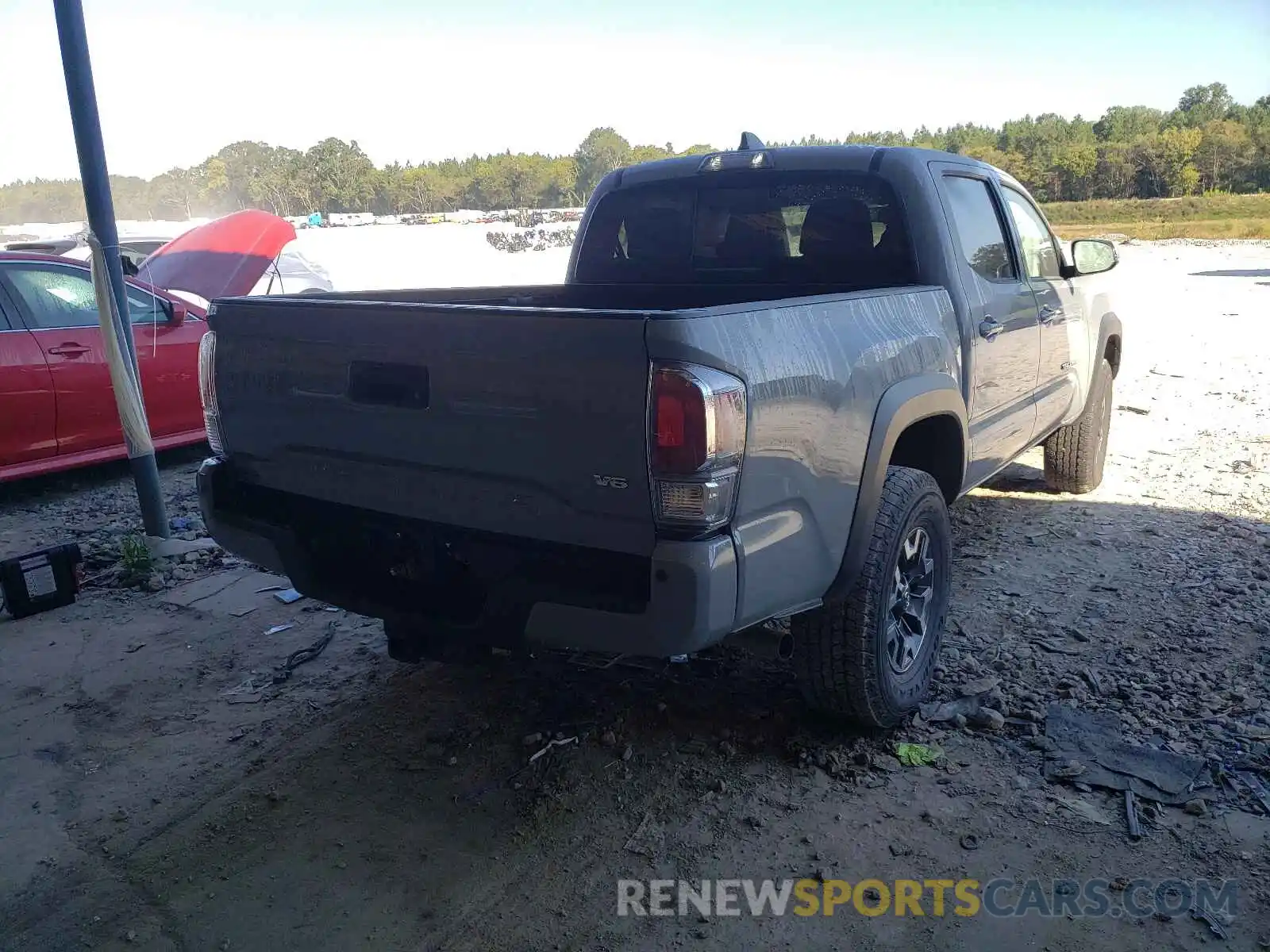 4 Photograph of a damaged car 3TYCZ5AN7MT040626 TOYOTA TACOMA 2021