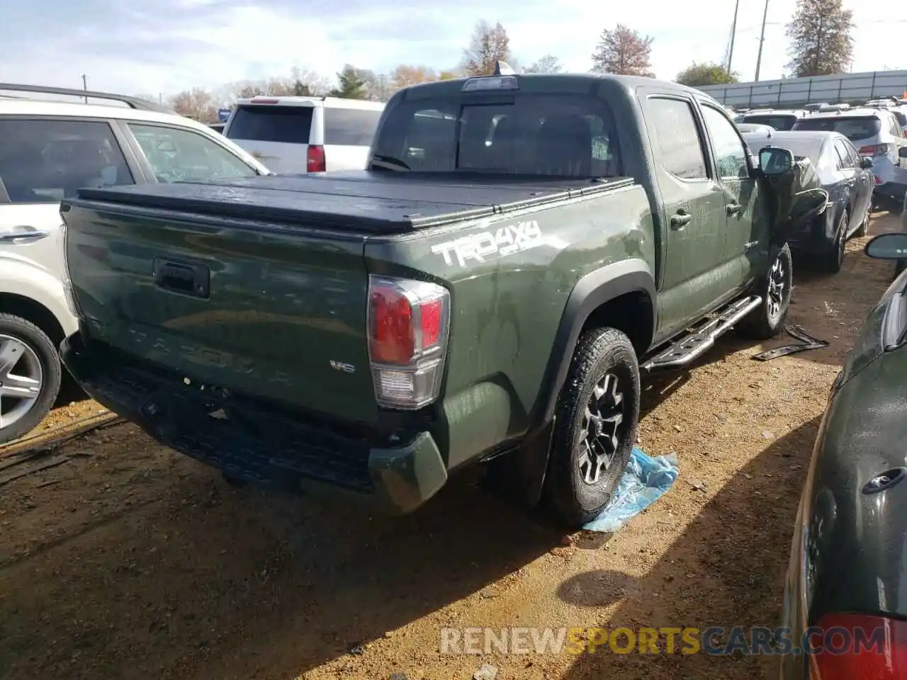 4 Photograph of a damaged car 3TYCZ5AN7MT049505 TOYOTA TACOMA 2021