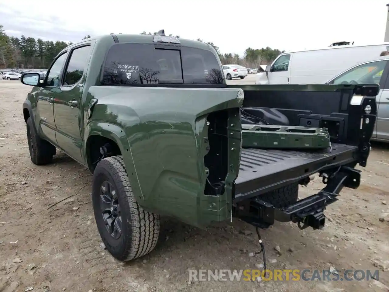 3 Photograph of a damaged car 3TYCZ5AN8MT014584 TOYOTA TACOMA 2021