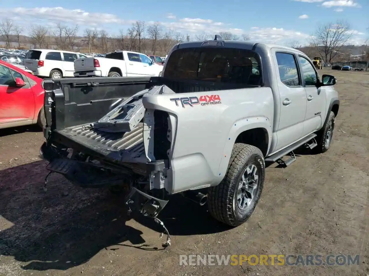 4 Photograph of a damaged car 3TYCZ5AN8MT018019 TOYOTA TACOMA 2021