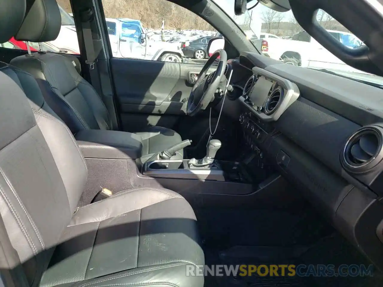 5 Photograph of a damaged car 3TYCZ5AN8MT018019 TOYOTA TACOMA 2021