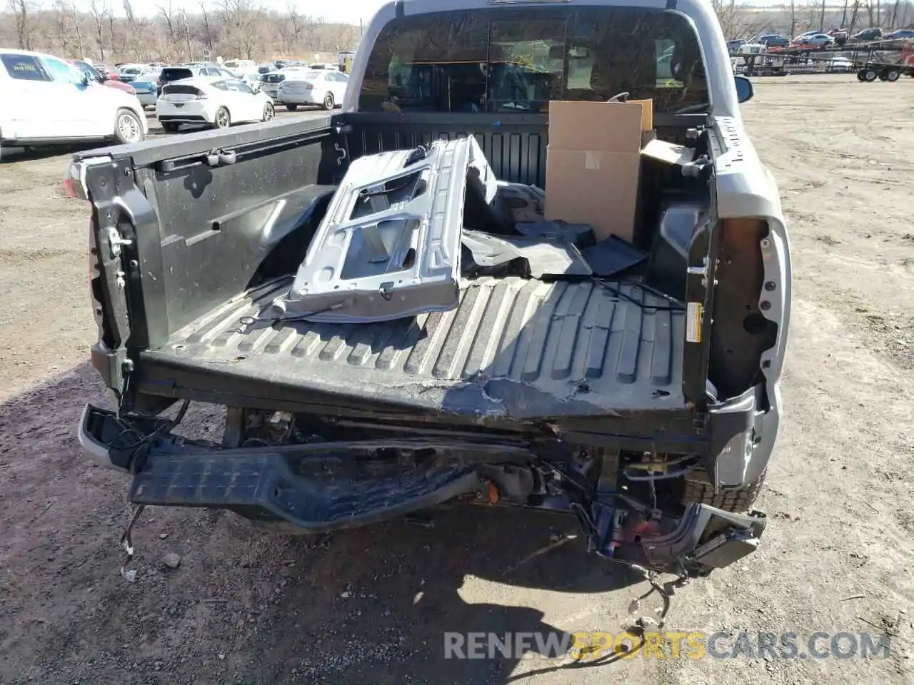 9 Photograph of a damaged car 3TYCZ5AN8MT018019 TOYOTA TACOMA 2021