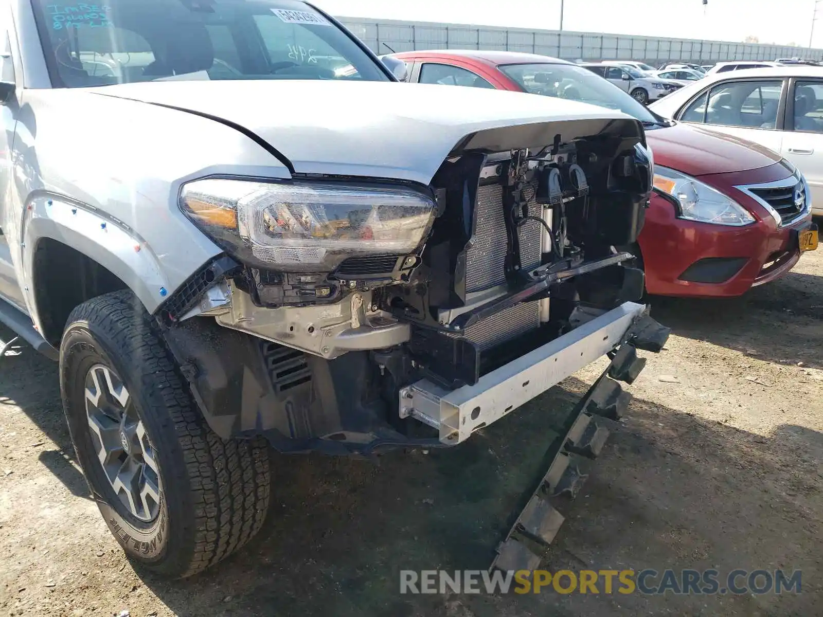 9 Photograph of a damaged car 3TYCZ5AN8MT029747 TOYOTA TACOMA 2021