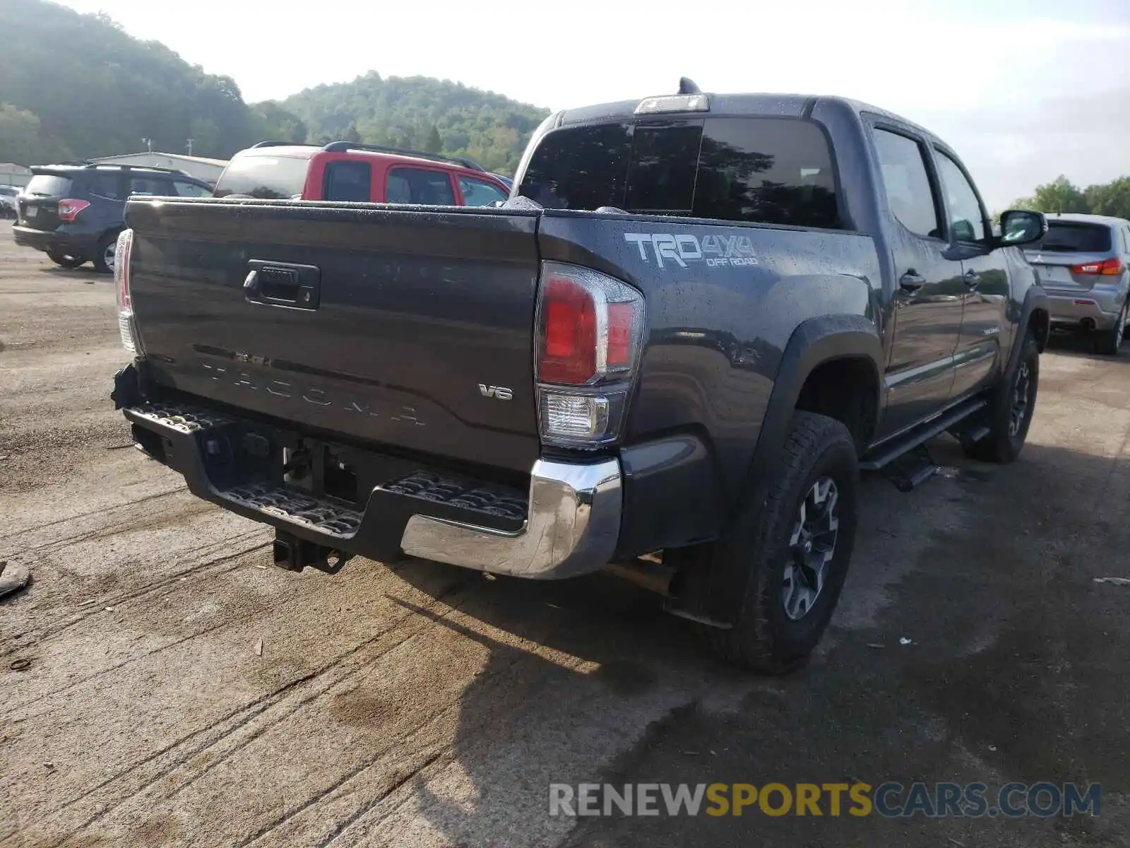 4 Photograph of a damaged car 3TYCZ5AN8MT033507 TOYOTA TACOMA 2021