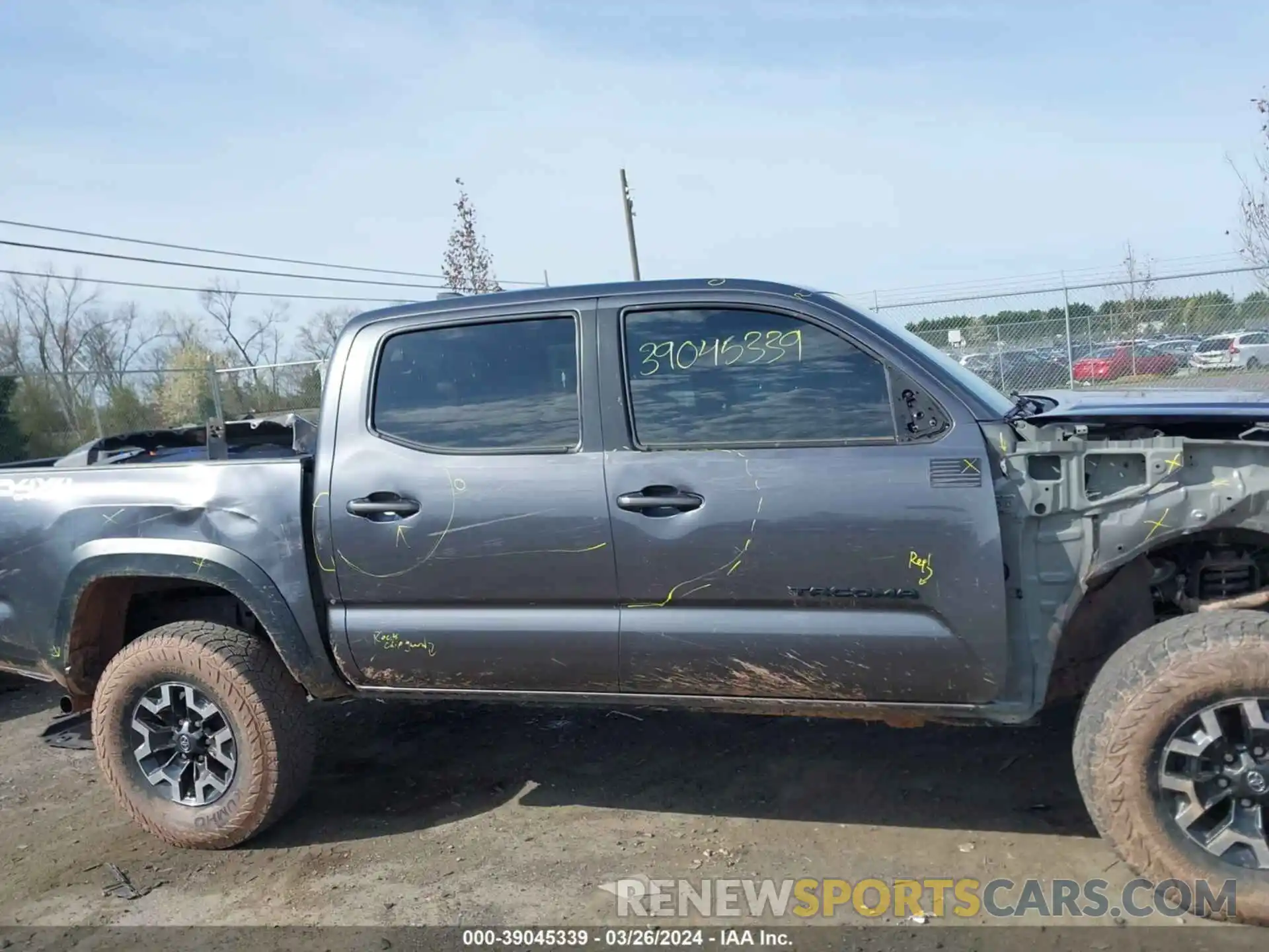 13 Photograph of a damaged car 3TYCZ5AN8MT049464 TOYOTA TACOMA 2021