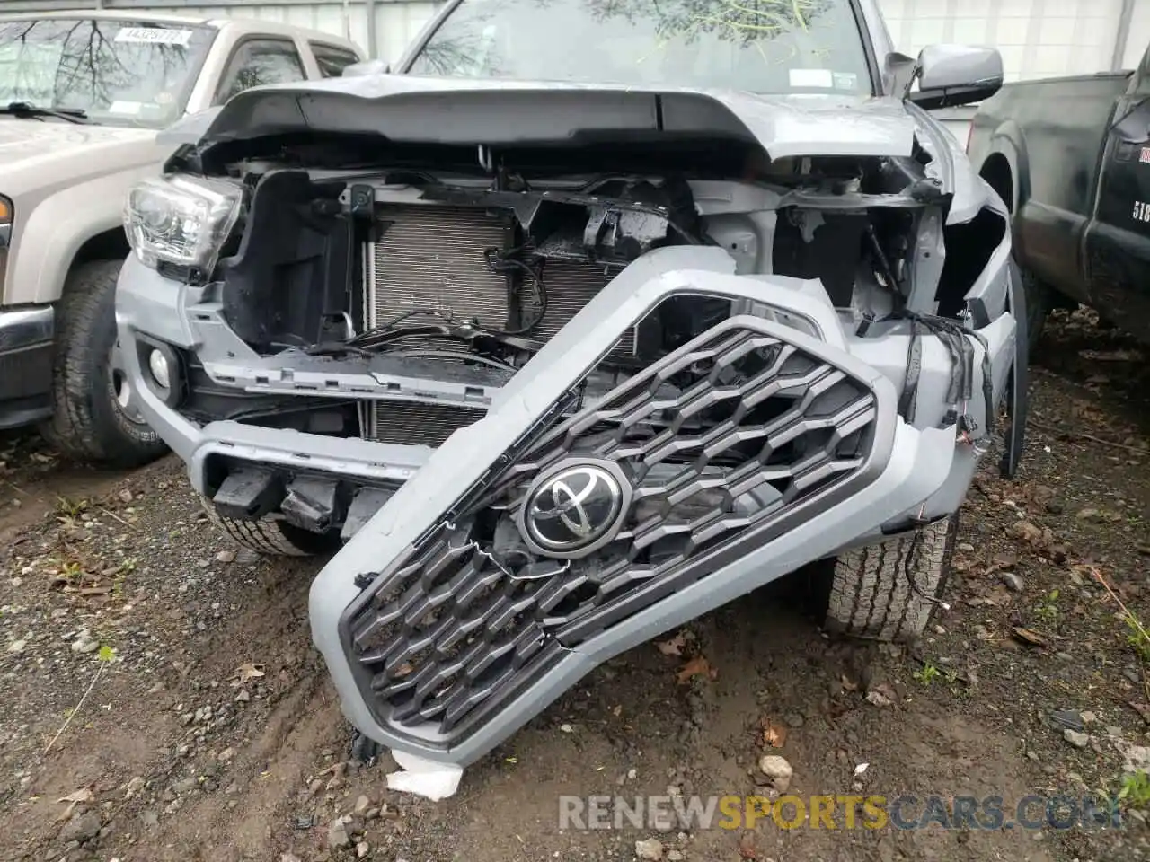 9 Photograph of a damaged car 3TYCZ5AN9MT046735 TOYOTA TACOMA 2021