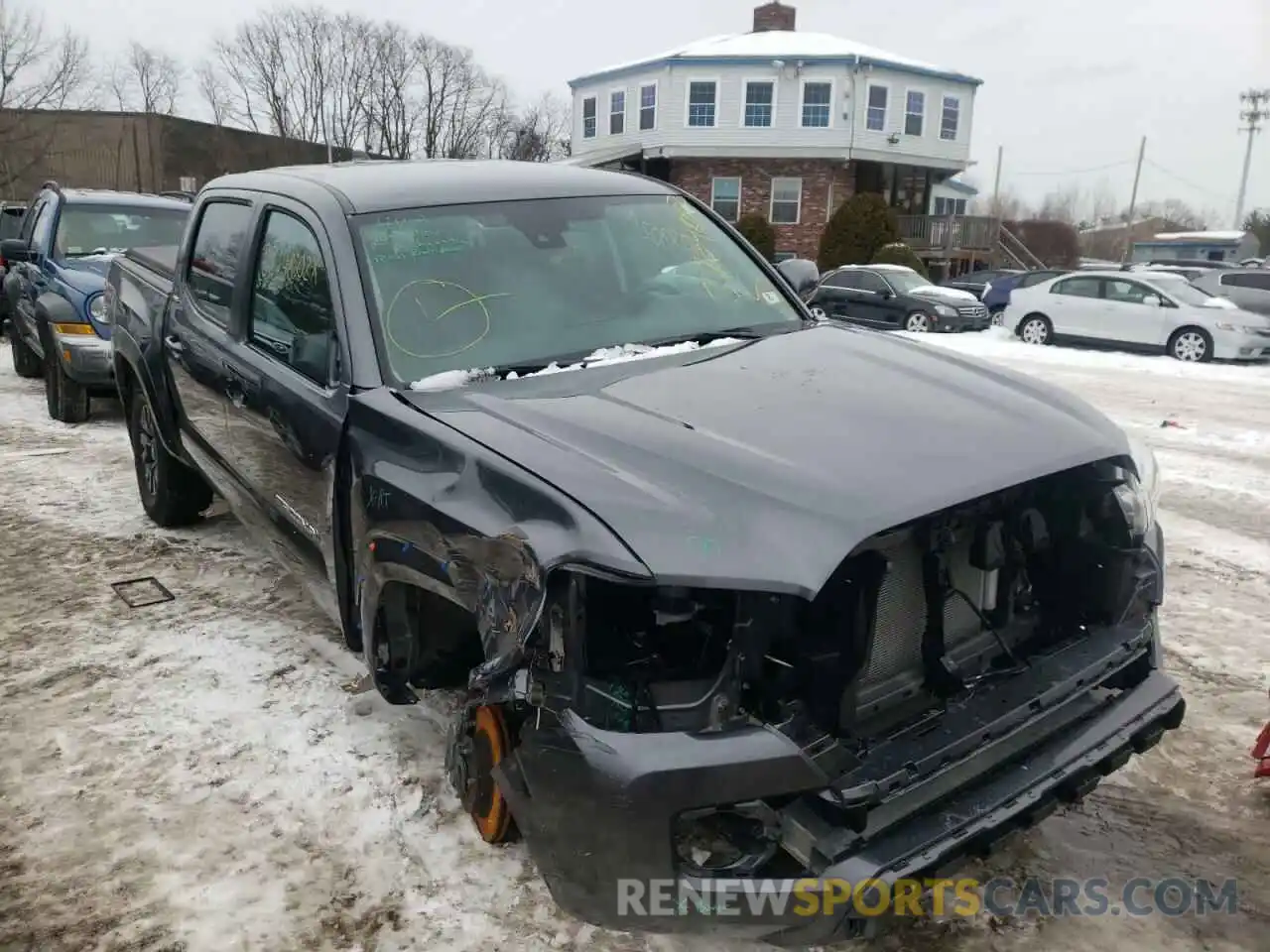 1 Photograph of a damaged car 3TYCZ5AN9MT048369 TOYOTA TACOMA 2021