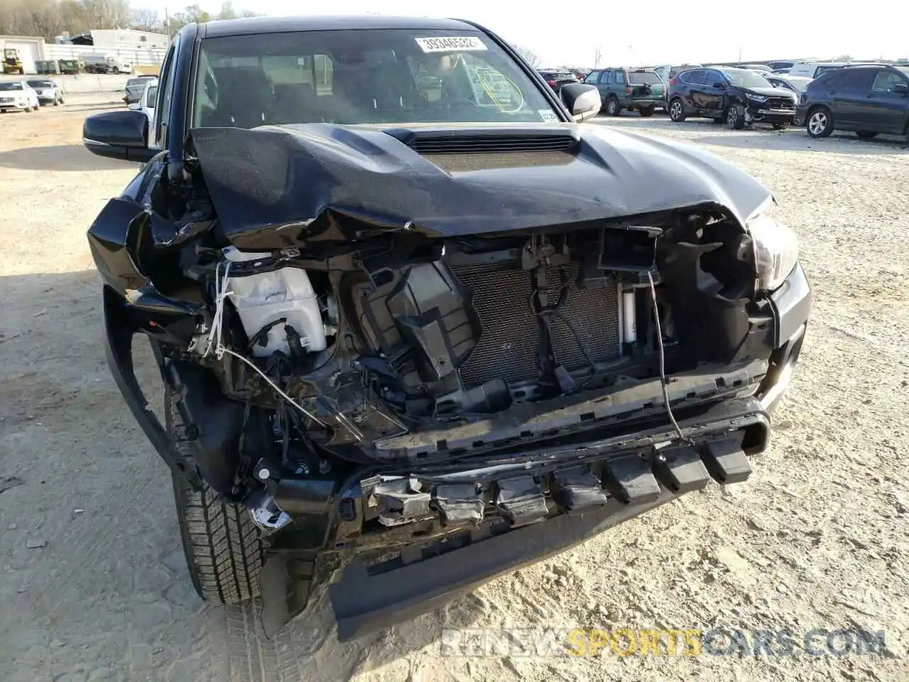 9 Photograph of a damaged car 3TYCZ5ANXMT012996 TOYOTA TACOMA 2021