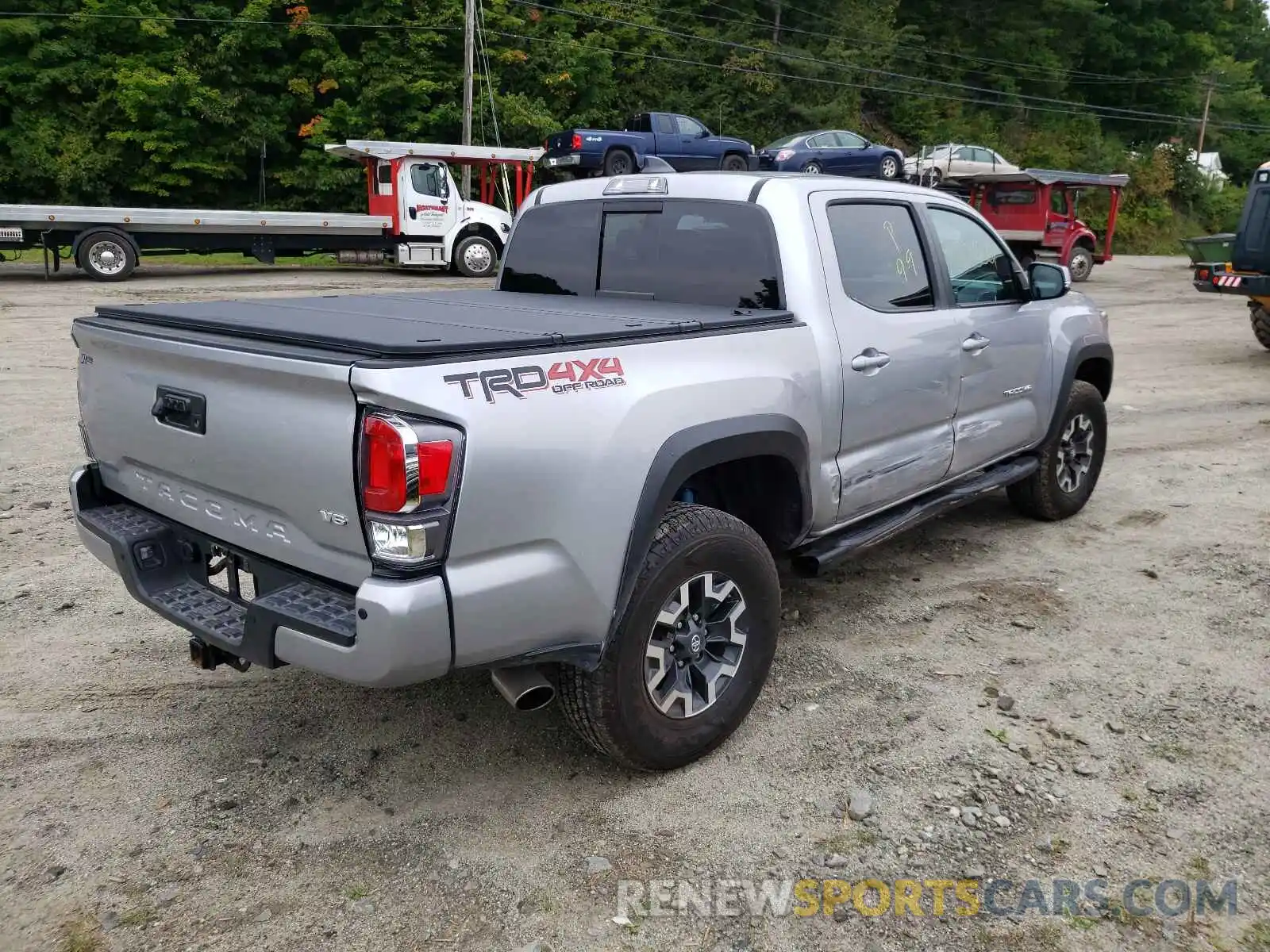 4 Photograph of a damaged car 3TYCZ5ANXMT013923 TOYOTA TACOMA 2021