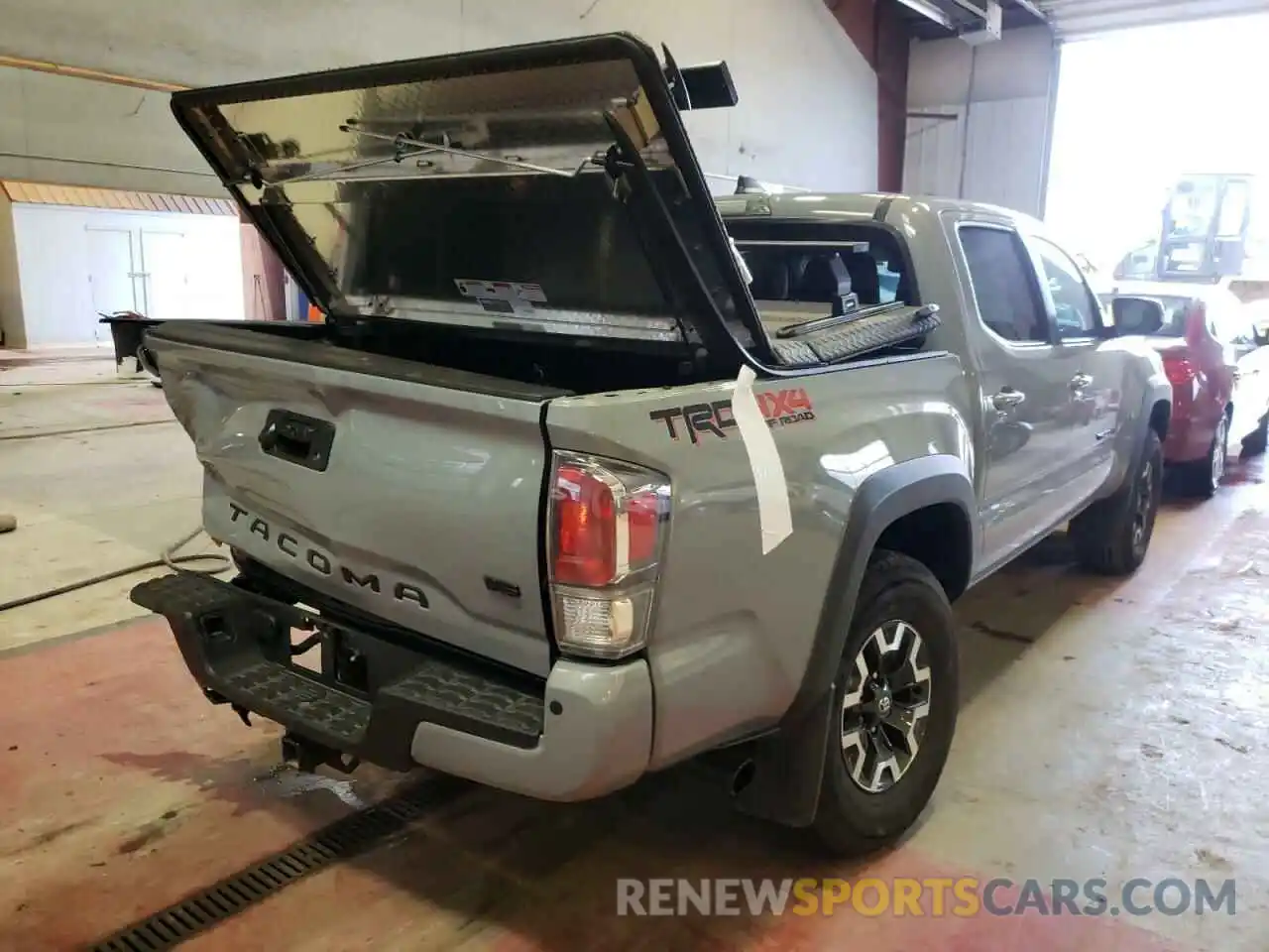 4 Photograph of a damaged car 3TYCZ5ANXMT030320 TOYOTA TACOMA 2021