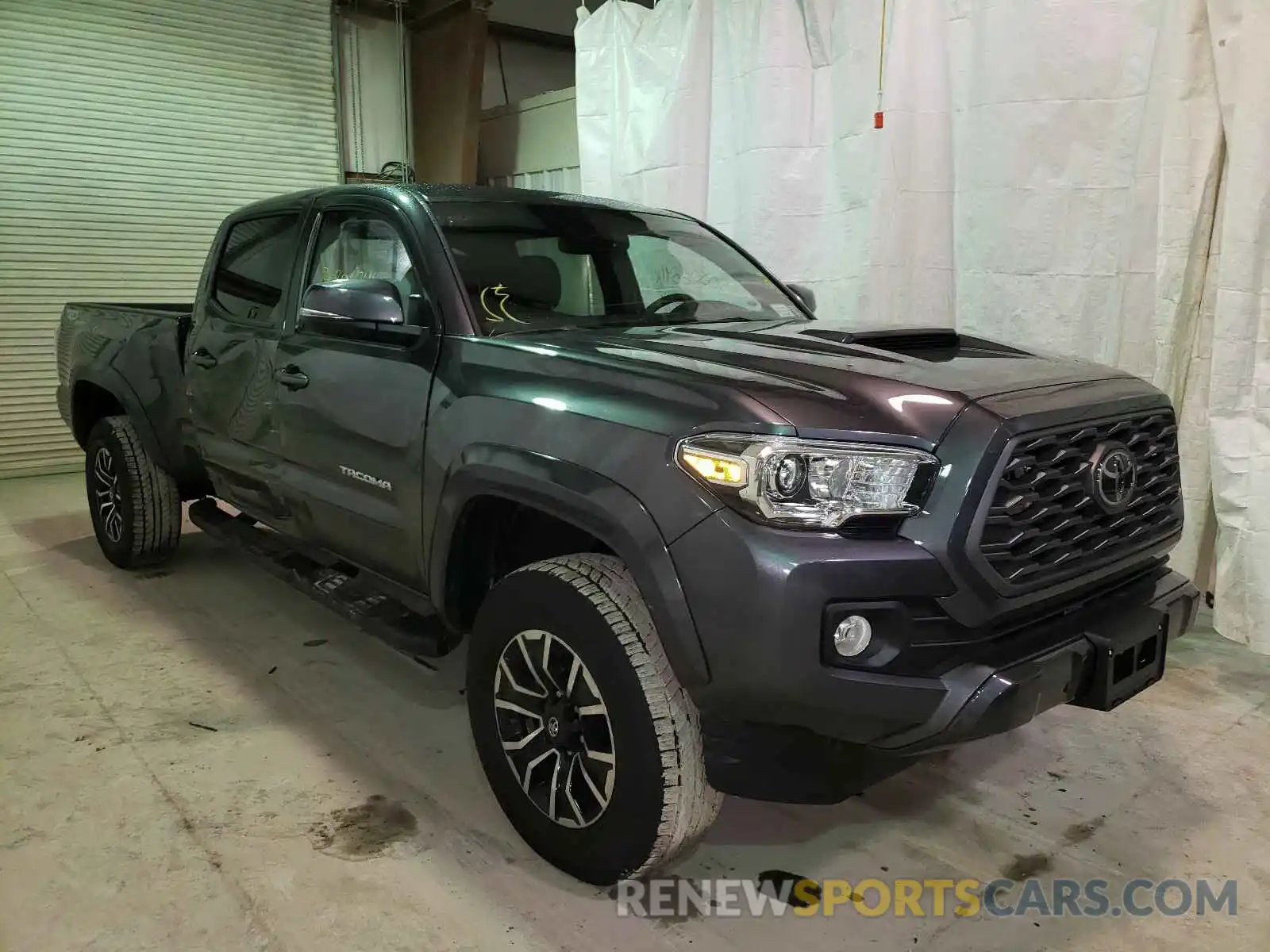 1 Photograph of a damaged car 3TYDZ5BN0MT000262 TOYOTA TACOMA 2021