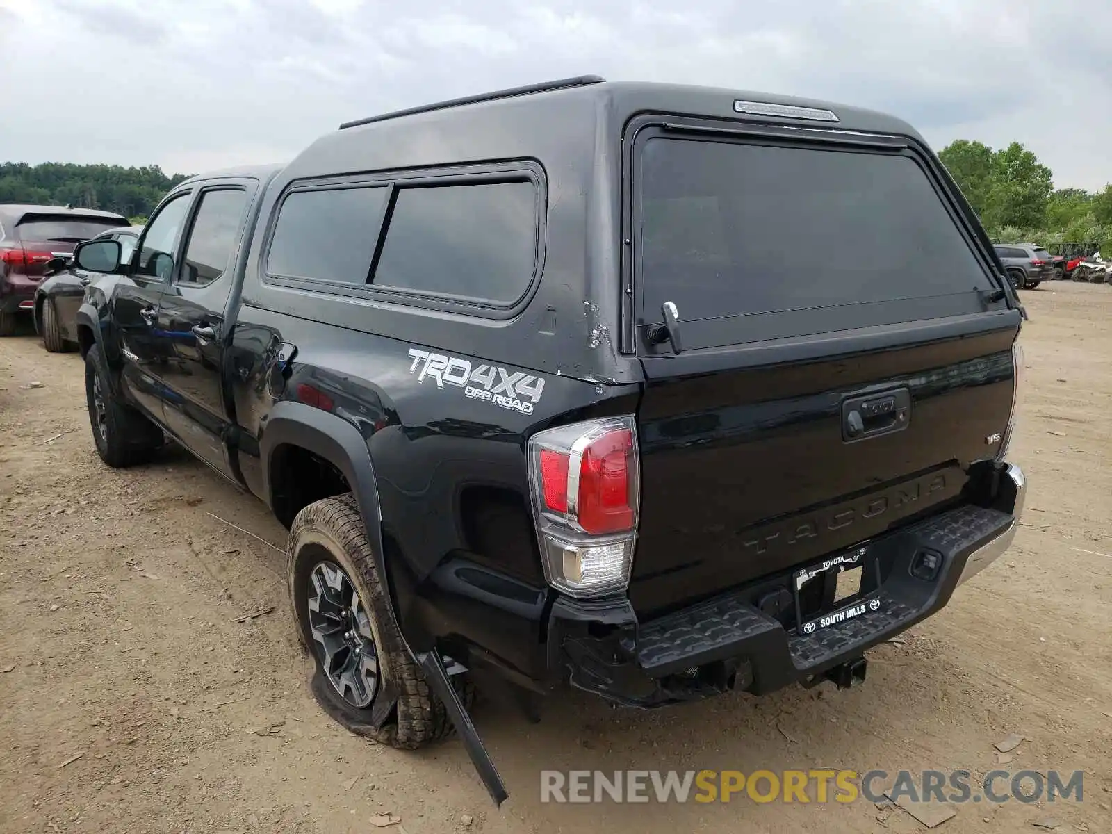 3 Photograph of a damaged car 3TYDZ5BN0MT002402 TOYOTA TACOMA 2021