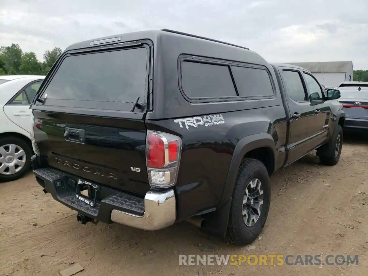 4 Photograph of a damaged car 3TYDZ5BN0MT002402 TOYOTA TACOMA 2021