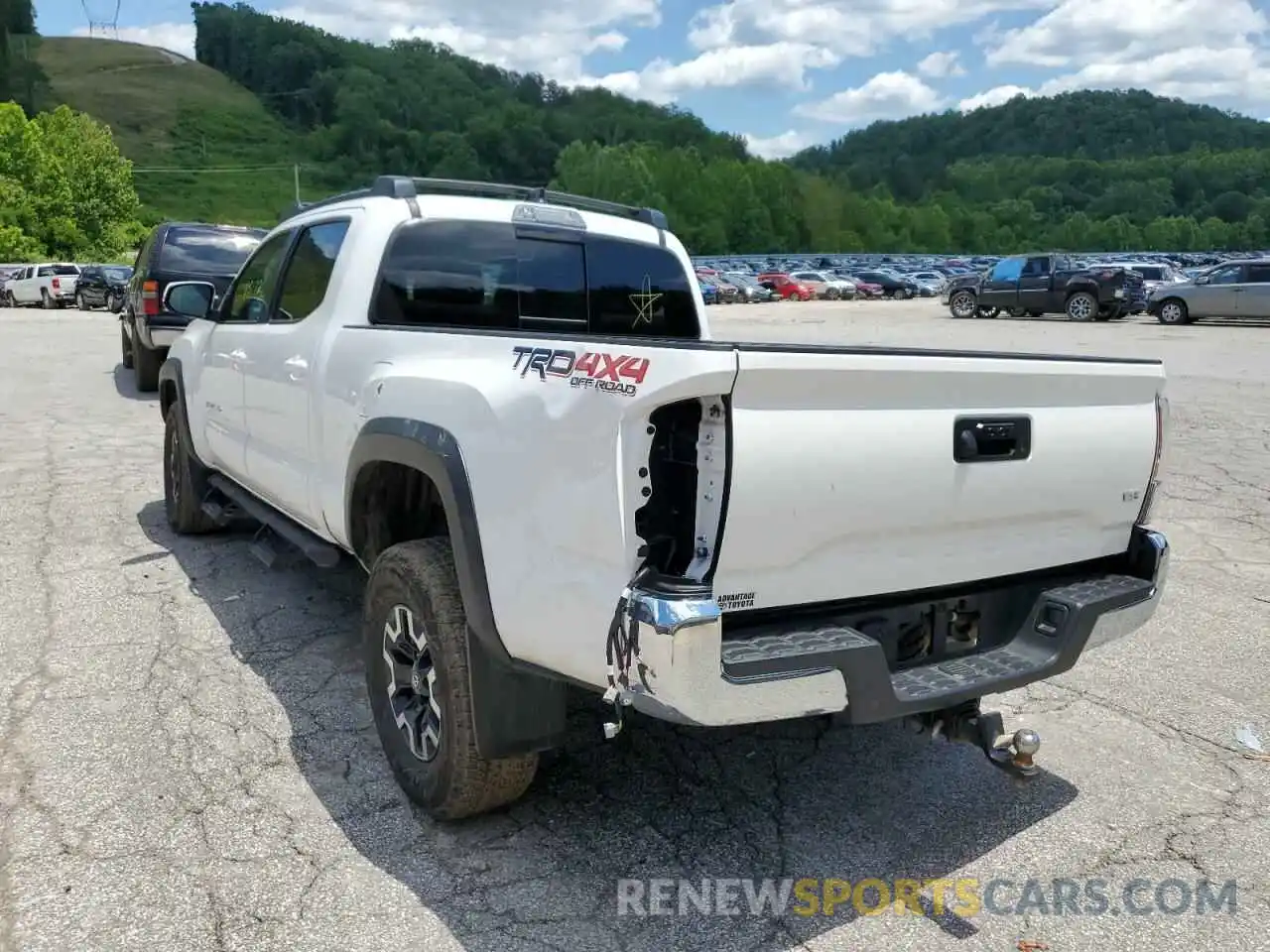 3 Photograph of a damaged car 3TYDZ5BN0MT002724 TOYOTA TACOMA 2021