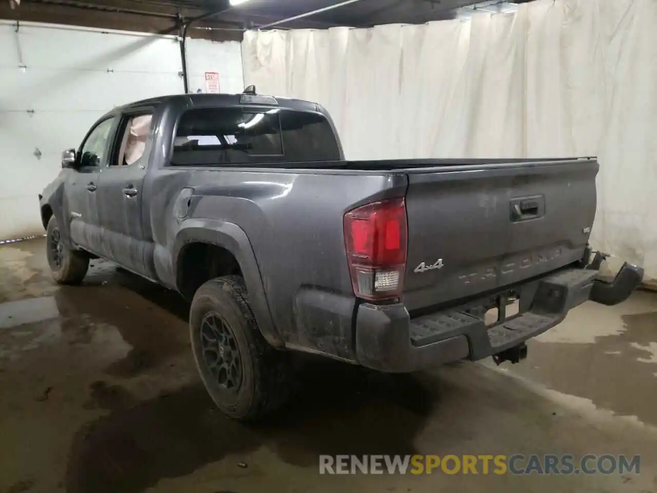 3 Photograph of a damaged car 3TYDZ5BN1MT004224 TOYOTA TACOMA 2021