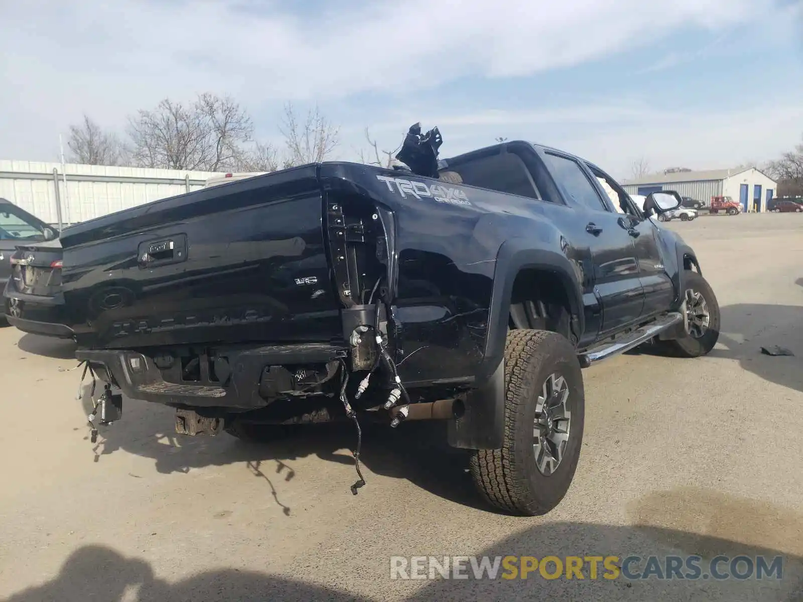 4 Photograph of a damaged car 3TYDZ5BN4MT001768 TOYOTA TACOMA 2021