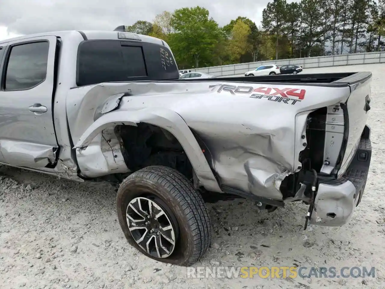 9 Photograph of a damaged car 3TYDZ5BN5MT001956 TOYOTA TACOMA 2021