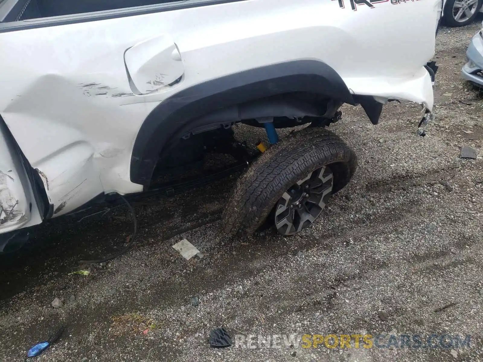 9 Photograph of a damaged car 3TYDZ5BN8MT002633 TOYOTA TACOMA 2021