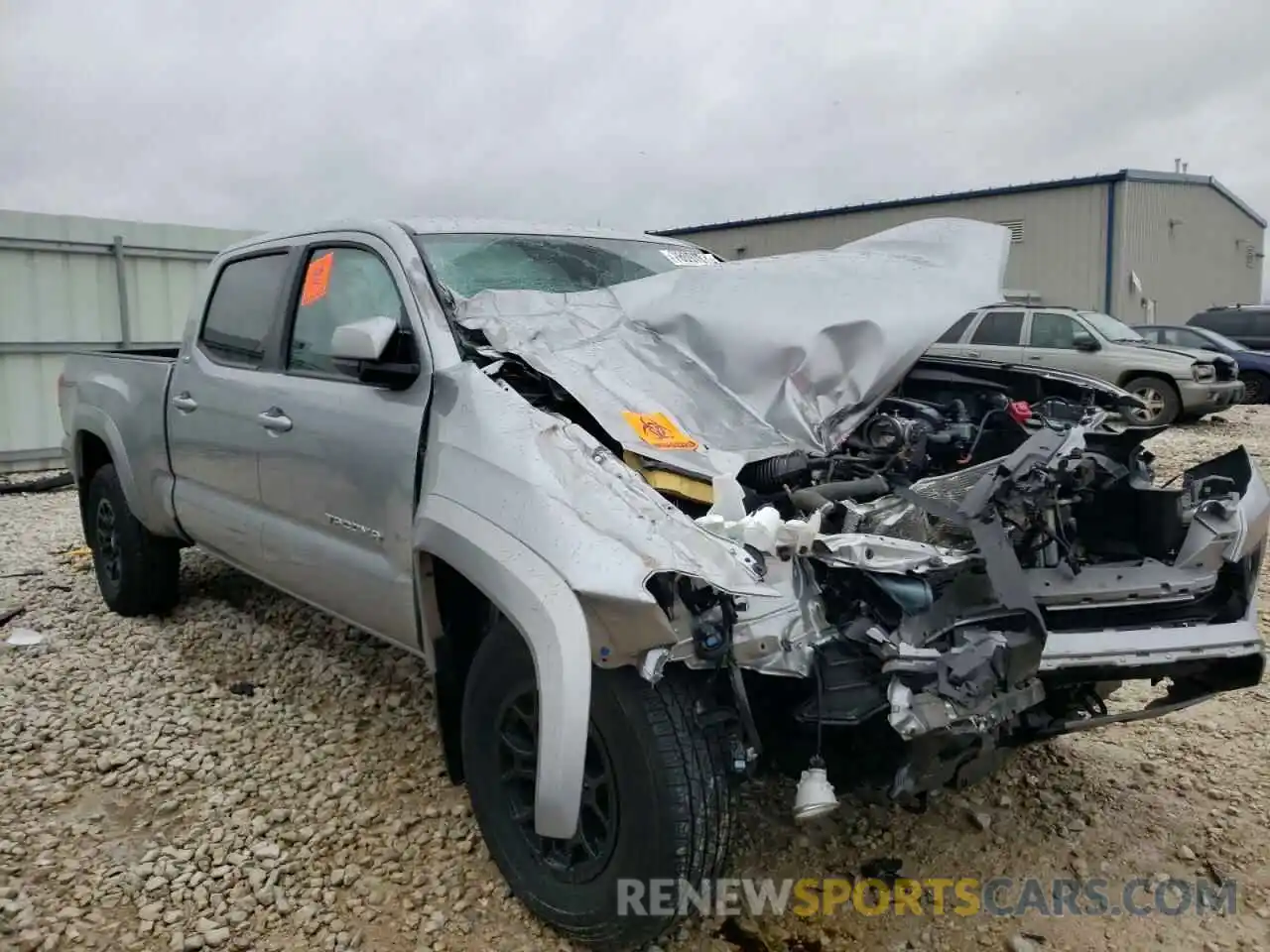 4 Photograph of a damaged car 3TYDZ5BN8MT004334 TOYOTA TACOMA 2021