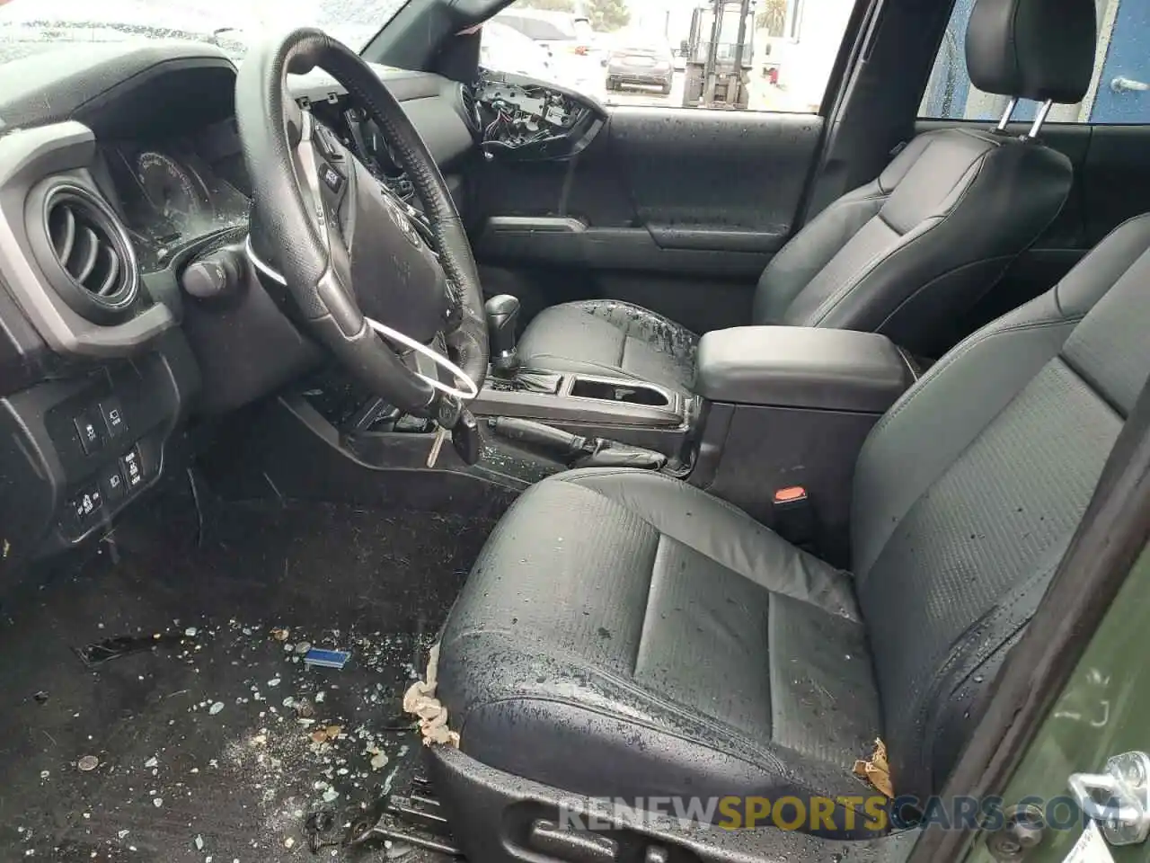 7 Photograph of a damaged car 3TYDZ5BN8MT004611 TOYOTA TACOMA 2021