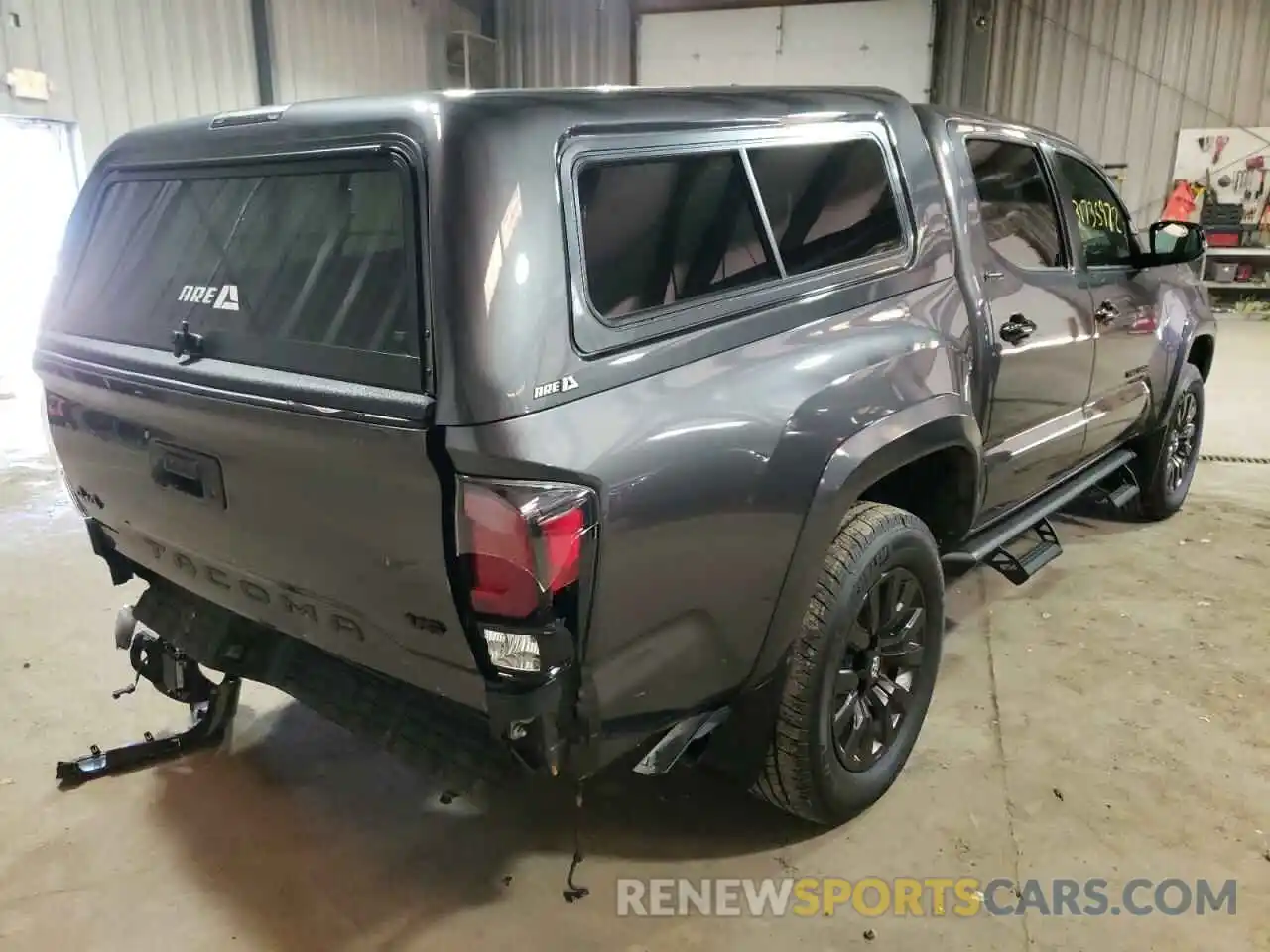 4 Photograph of a damaged car 3TYGZ5AN4MT026829 TOYOTA TACOMA 2021