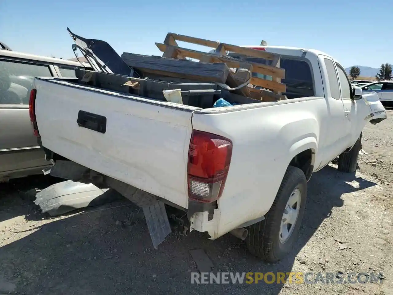 4 Photograph of a damaged car 3TYRX5GN0MT015817 TOYOTA TACOMA 2021