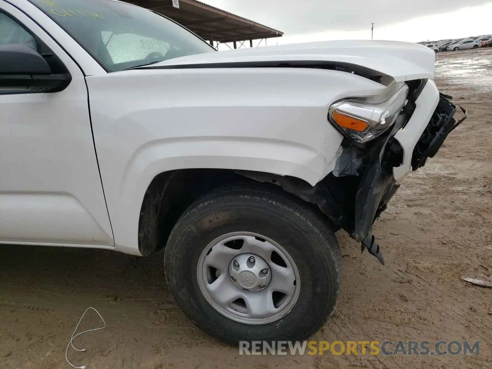 9 Photograph of a damaged car 3TYRX5GN1MT011176 TOYOTA TACOMA 2021