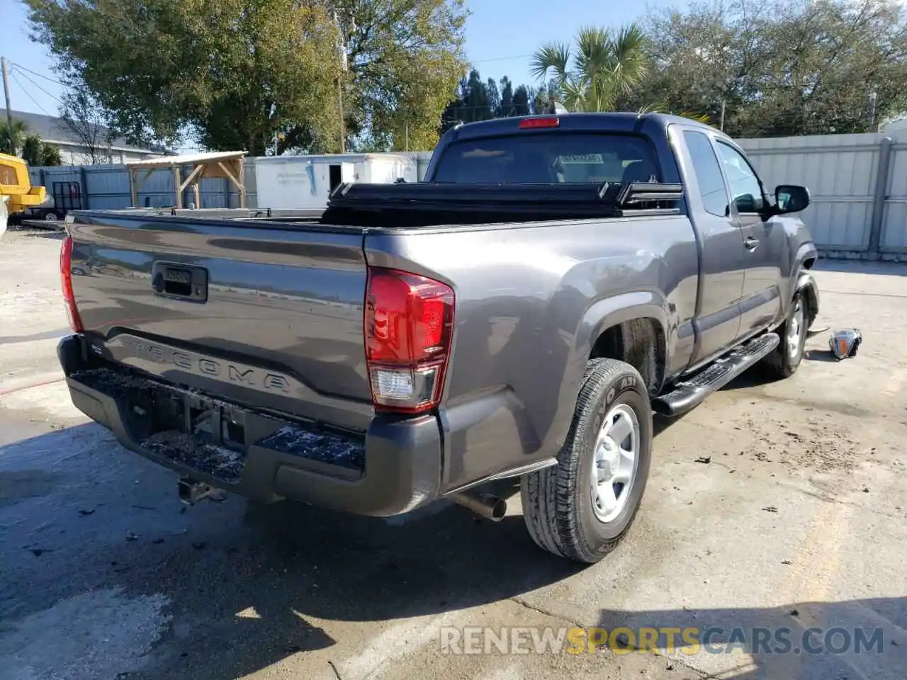 4 Photograph of a damaged car 3TYRX5GN2MT018203 TOYOTA TACOMA 2021