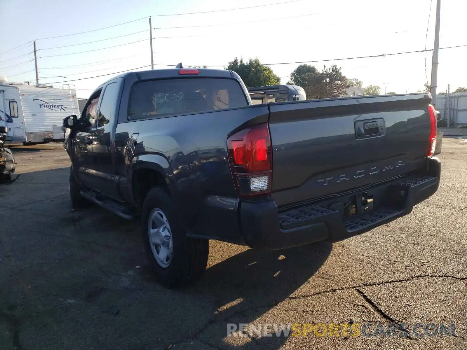 3 Photograph of a damaged car 3TYRX5GN2MT020131 TOYOTA TACOMA 2021