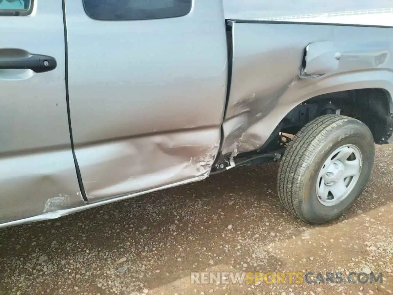 9 Photograph of a damaged car 3TYRX5GN2MT030092 TOYOTA TACOMA 2021