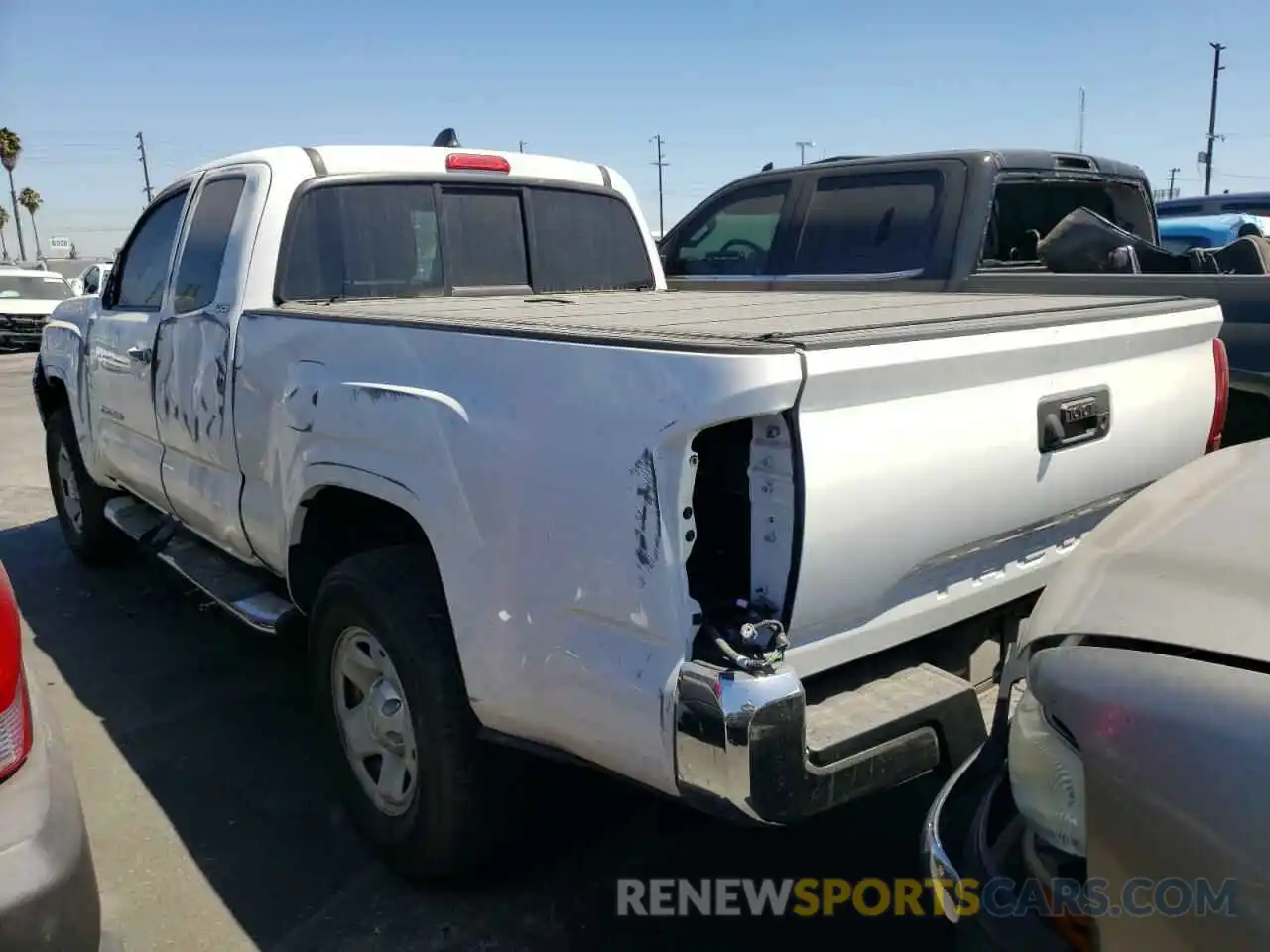 3 Photograph of a damaged car 3TYRX5GN3MT008652 TOYOTA TACOMA 2021