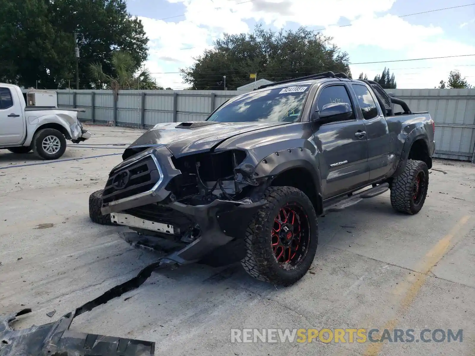 2 Фотография поврежденного автомобиля 3TYRX5GN4MT009339 TOYOTA TACOMA 2021