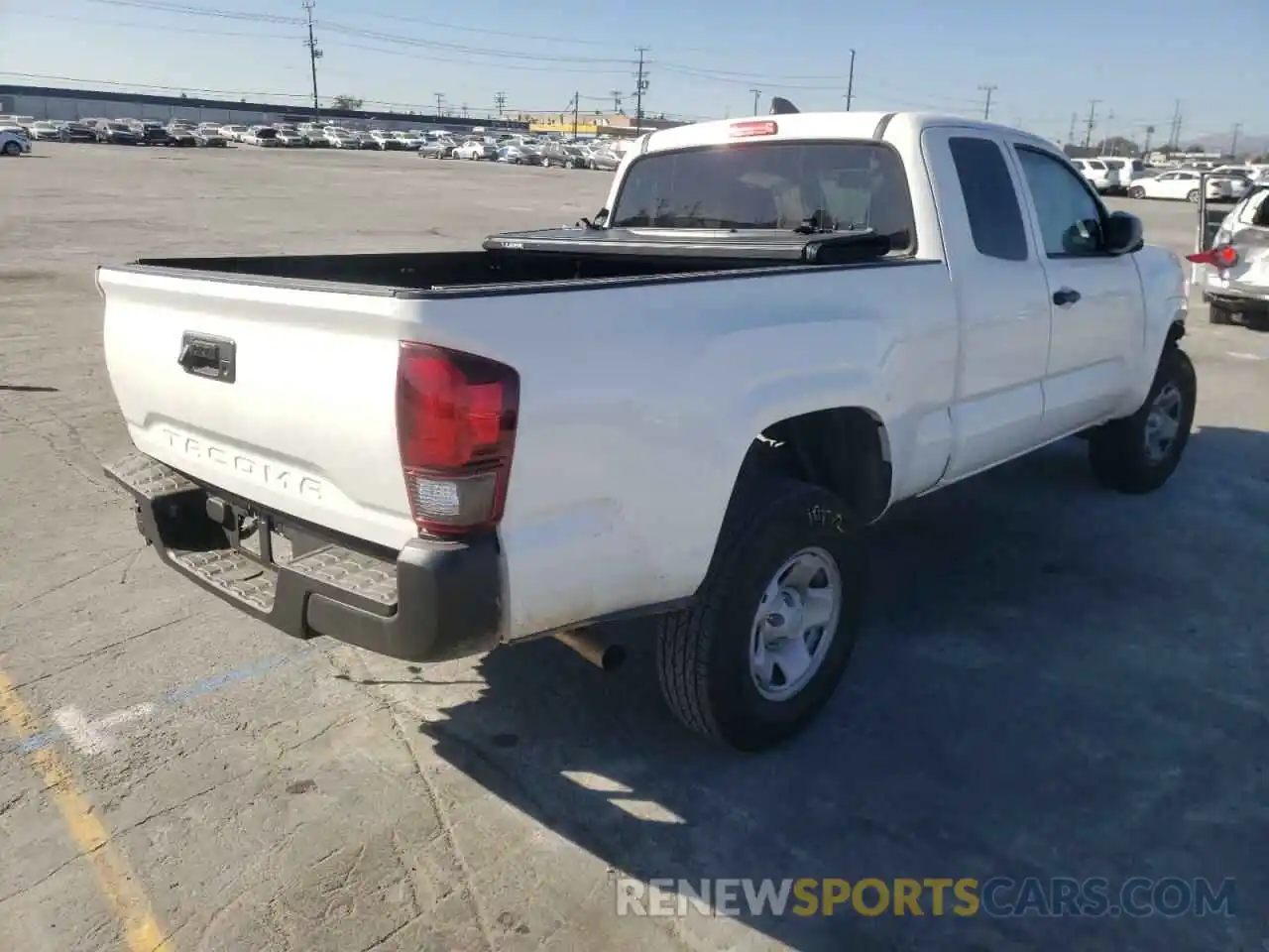 4 Photograph of a damaged car 3TYRX5GN4MT027873 TOYOTA TACOMA 2021