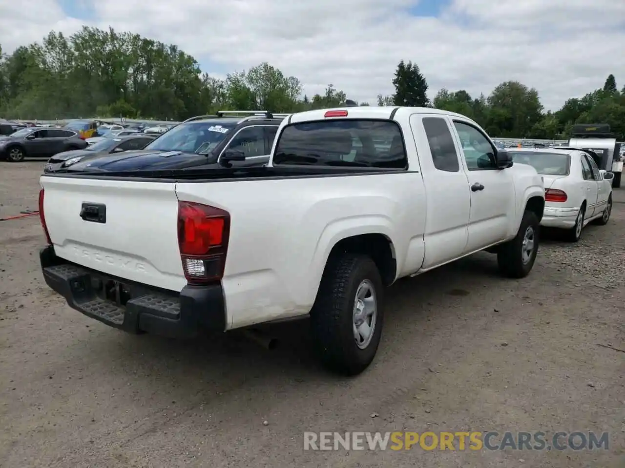 4 Photograph of a damaged car 3TYRX5GN4MT030045 TOYOTA TACOMA 2021