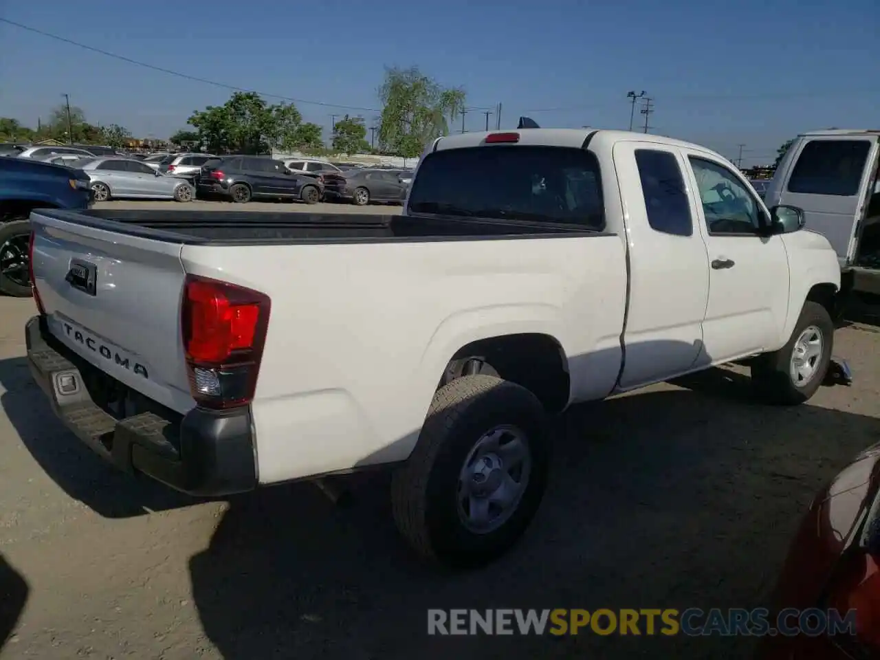 4 Photograph of a damaged car 3TYRX5GN4MT033138 TOYOTA TACOMA 2021