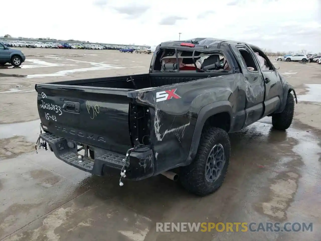 4 Photograph of a damaged car 3TYRX5GN5MT010984 TOYOTA TACOMA 2021