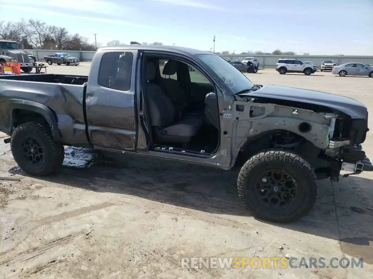 9 Photograph of a damaged car 3TYRX5GN6MT005633 TOYOTA TACOMA 2021