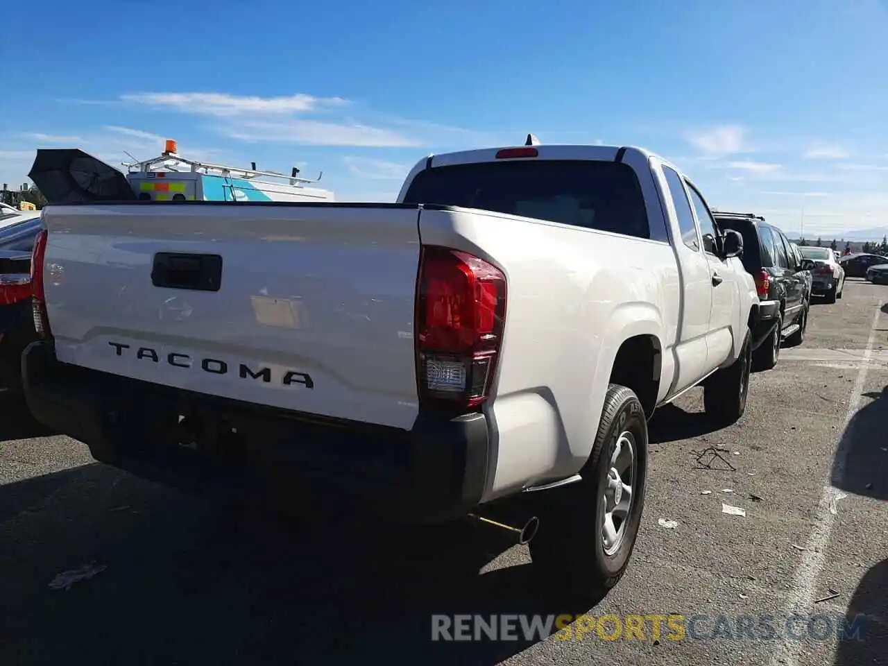 4 Photograph of a damaged car 3TYRX5GN7MT032839 TOYOTA TACOMA 2021