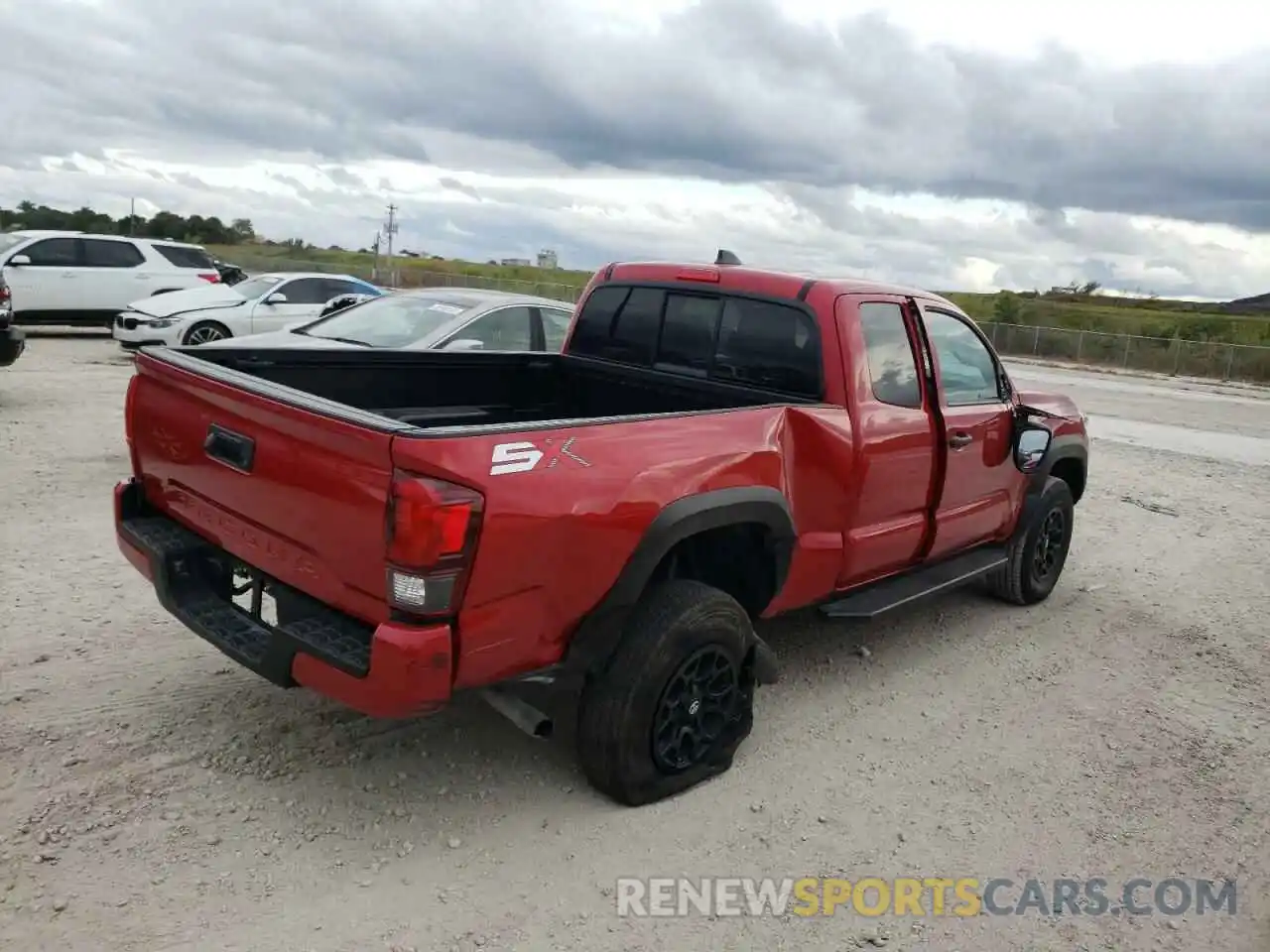 4 Photograph of a damaged car 3TYRX5GN8MT007464 TOYOTA TACOMA 2021