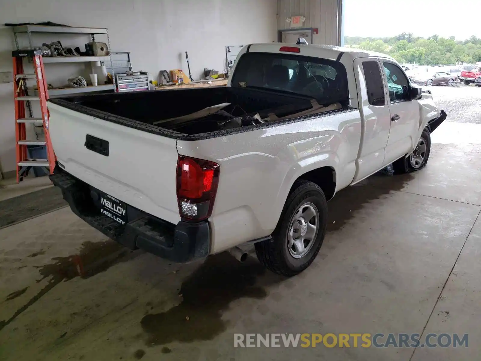 4 Photograph of a damaged car 3TYRX5GN9MT021342 TOYOTA TACOMA 2021