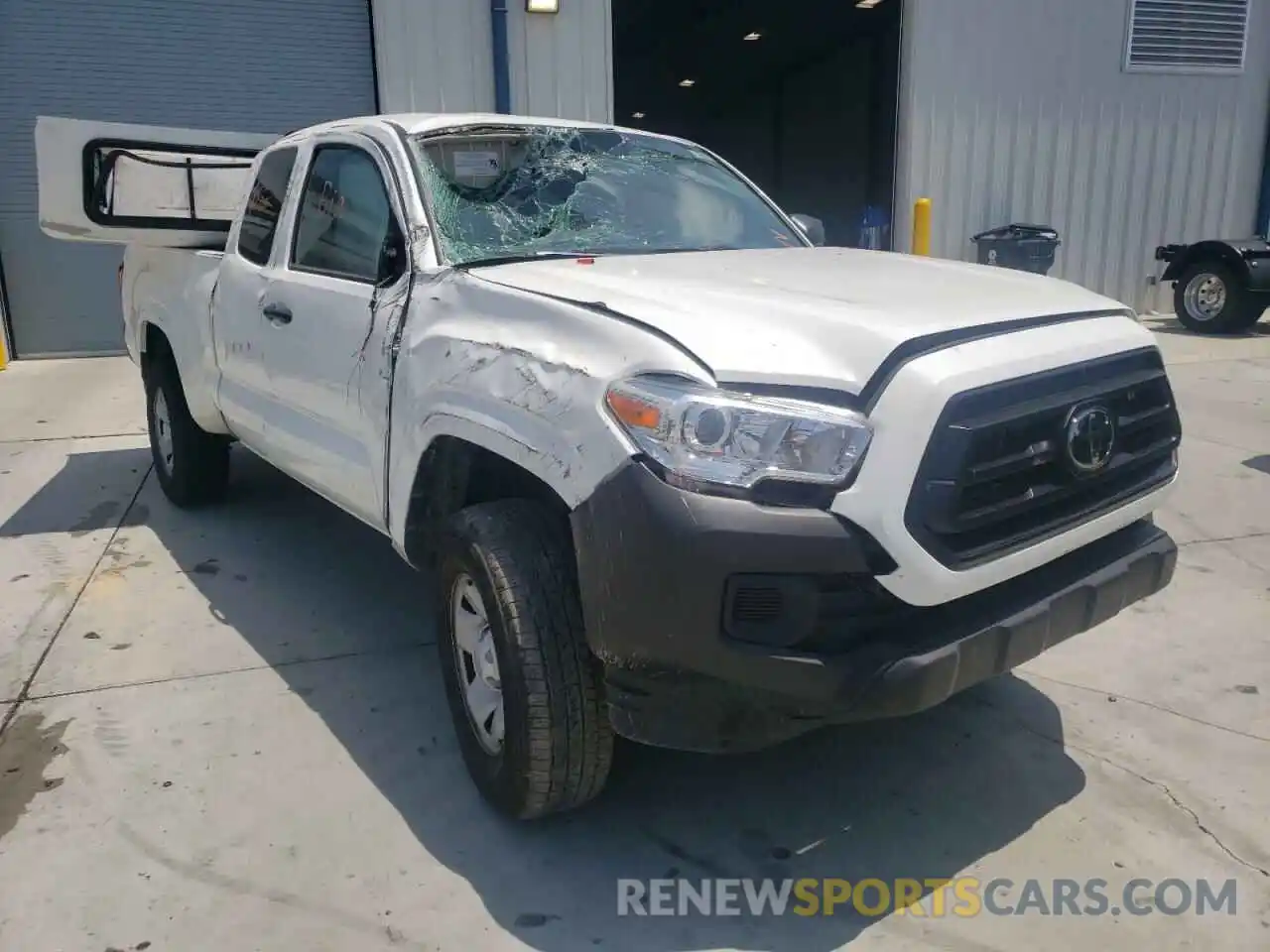 1 Photograph of a damaged car 3TYRX5GNXMT011368 TOYOTA TACOMA 2021