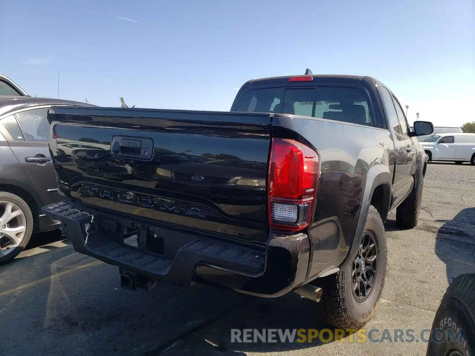 4 Photograph of a damaged car 3TYRZ5CN2MT004916 TOYOTA TACOMA 2021